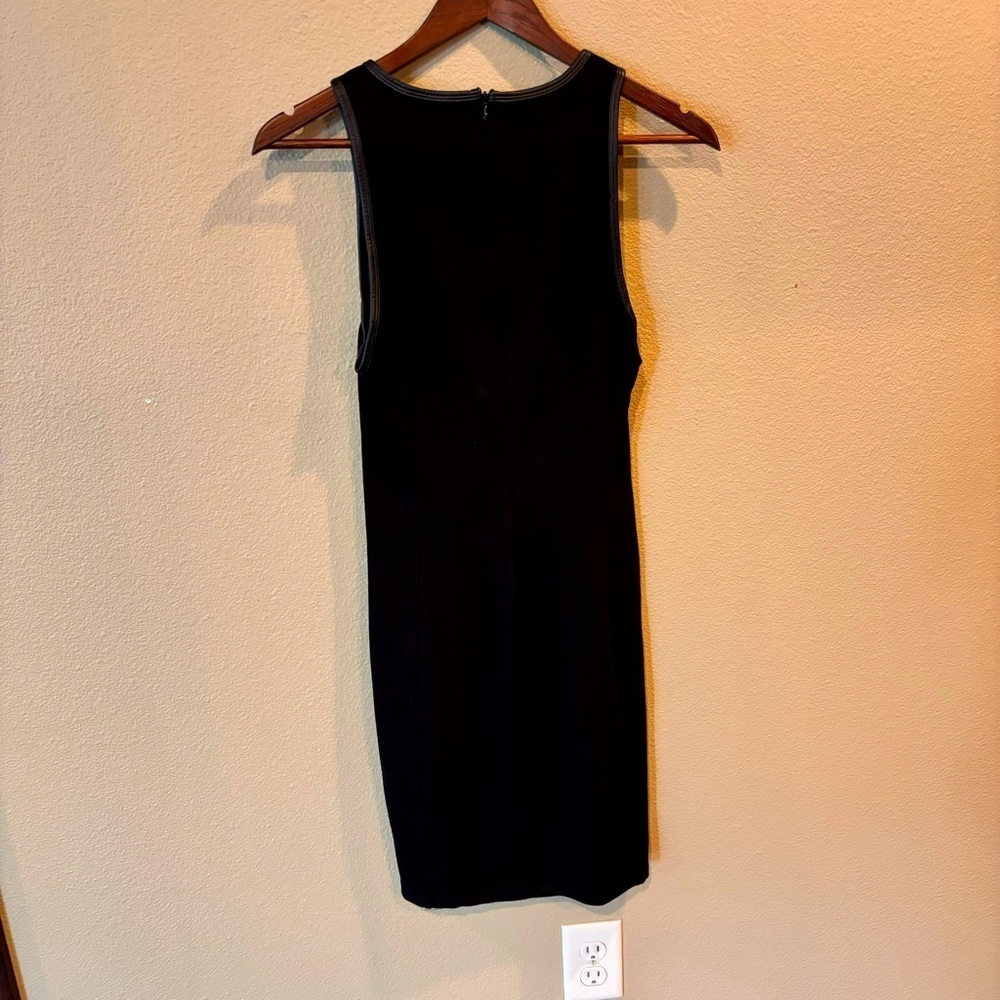 Aritsia Wilfred Free Elin Dress, Medium, LBD, Bodycon, Date Night, Comfy, Staple - Picture 4 of 11